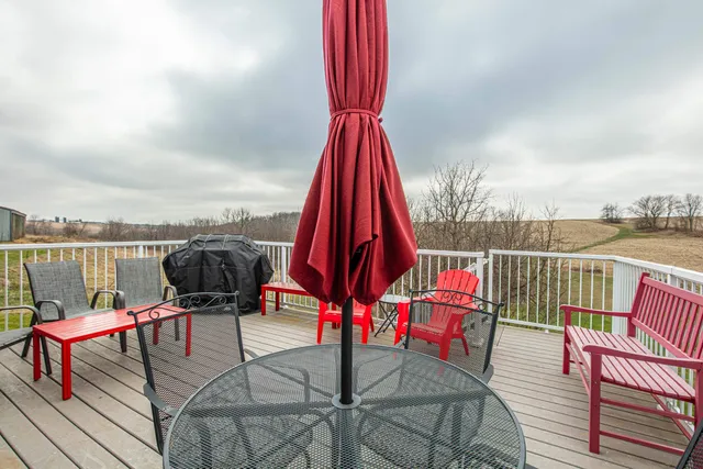 $799,000 | 5995 Section Line Road, Dodgeville, WI 53533