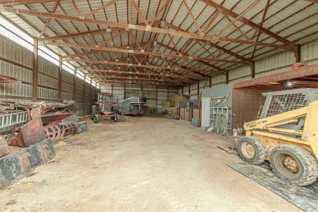 $799,000 | 5995 Section Line Road, Dodgeville, WI 53533