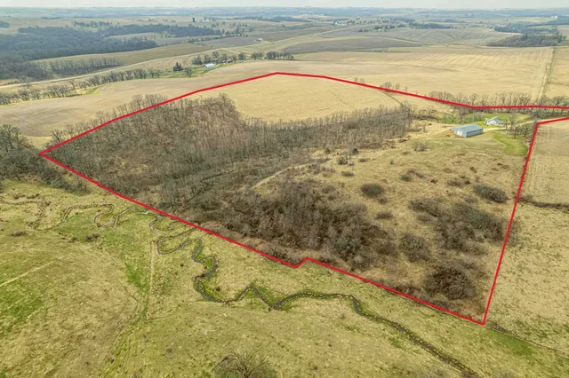 $799,000 | 5995 Section Line Road, Dodgeville, WI 53533