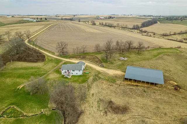 $799,000 | 5995 Section Line Road, Dodgeville, WI 53533