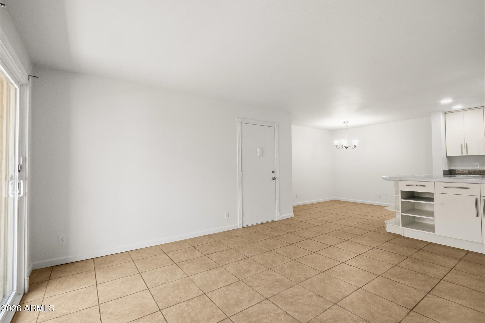 8055 East Thomas Road, Unit H101 Scottsdale, AZ 85251 - Photo 6 of 20 06-