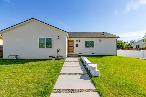 $4,200 | 12340 Lull Street, North Hollywood, CA 91605