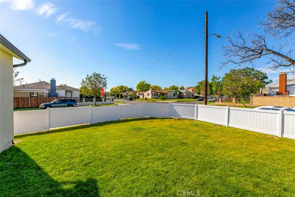 $4,200 | 12340 Lull Street, North Hollywood, CA 91605