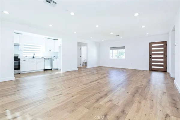 $4,200 | 12340 Lull Street, North Hollywood, CA 91605