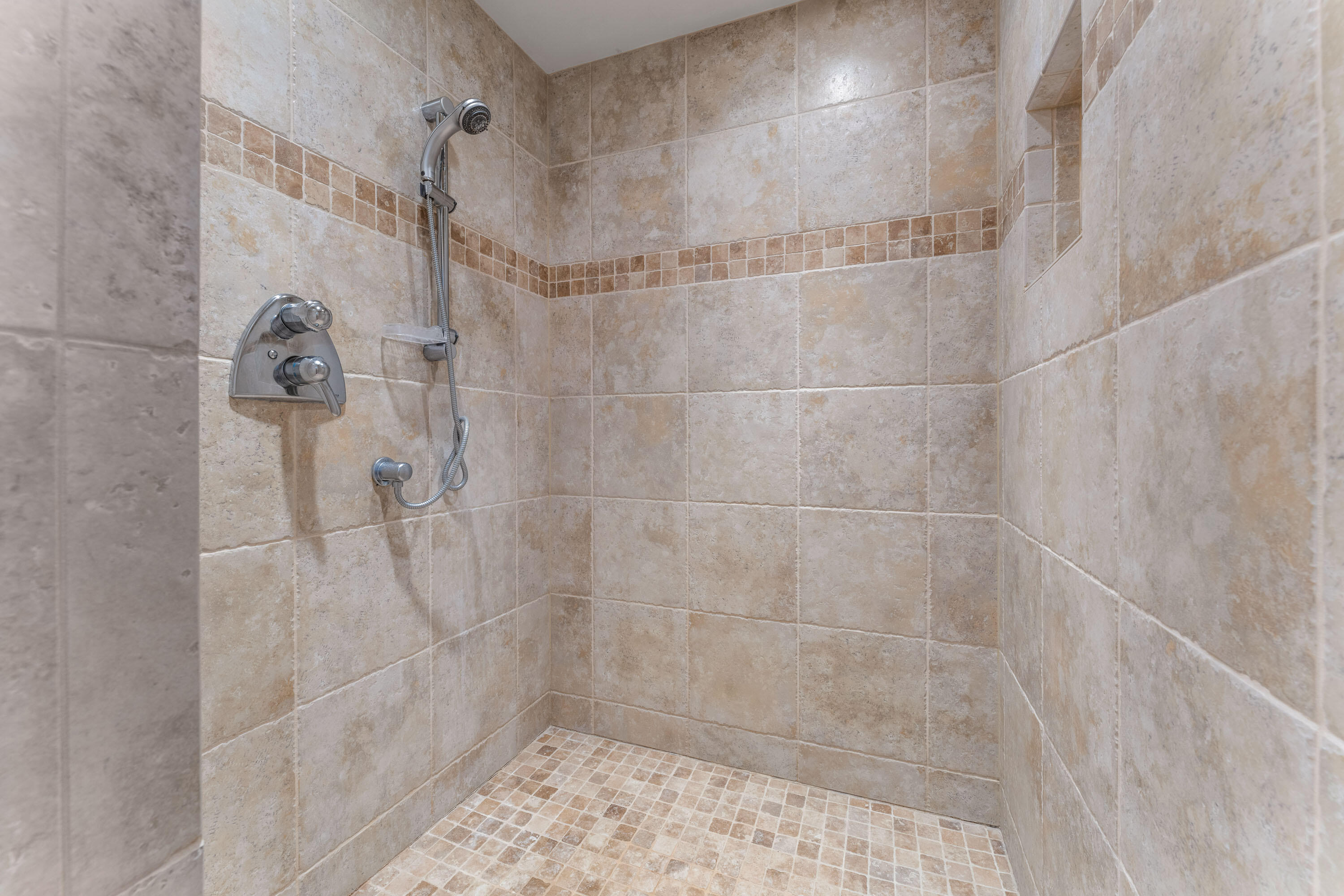 3130 Lower River Road Grants Pass, OR 97526 - Photo 29 of 64 Primary 1 bath