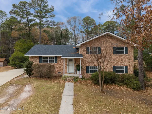 $335,000 | 206 Pamlico Drive, Washington, NC 27889