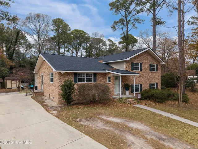 $340,000 | 206 Pamlico Drive, Washington, NC 27889