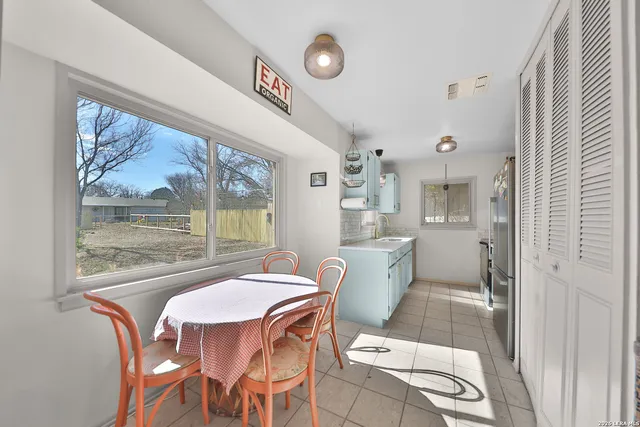 $1,650 | 308 Mountain Shadows, Live Oak, TX 78233