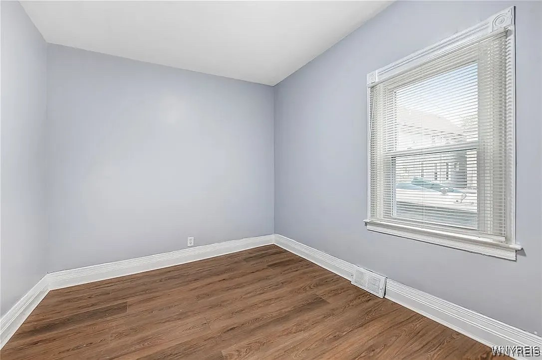 405 W Ferry Buffalo, NY 14213 - Photo 21 of 34