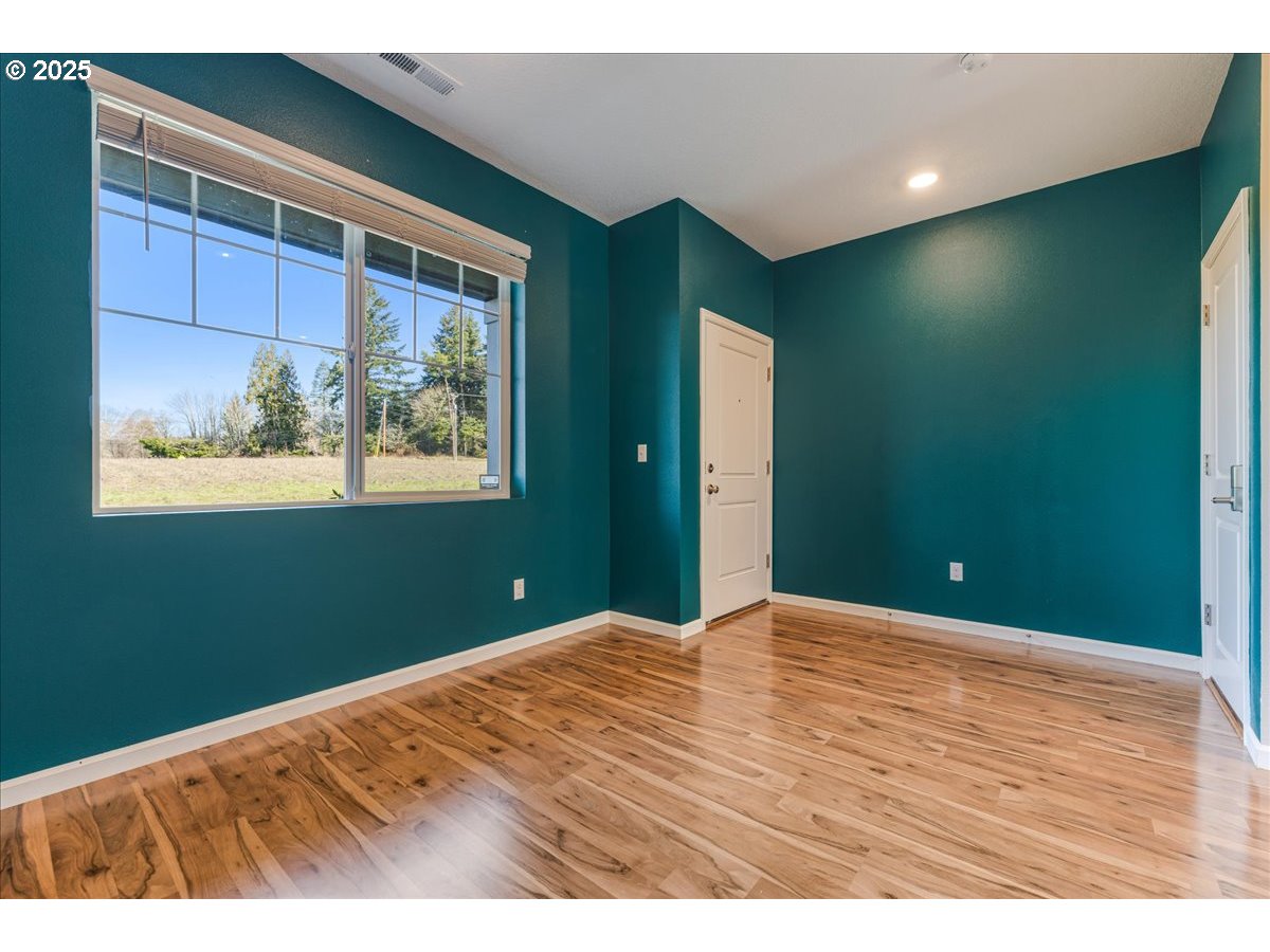 15630 Northwest Brugger Road Portland, OR 97229 - Photo 6 of 39 Gallery Image 6
