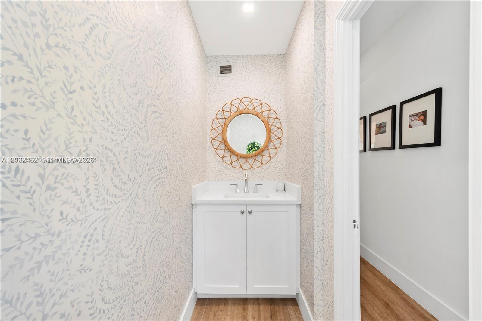 5621 Alton Road Miami Beach, FL 33140 - Photo 17 of 33