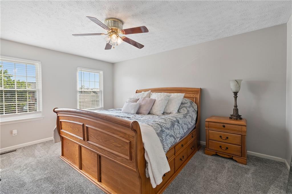 8840 Hilltop Road Irwin, PA 15642 - Photo 13 of 33 Gallery Image 13
