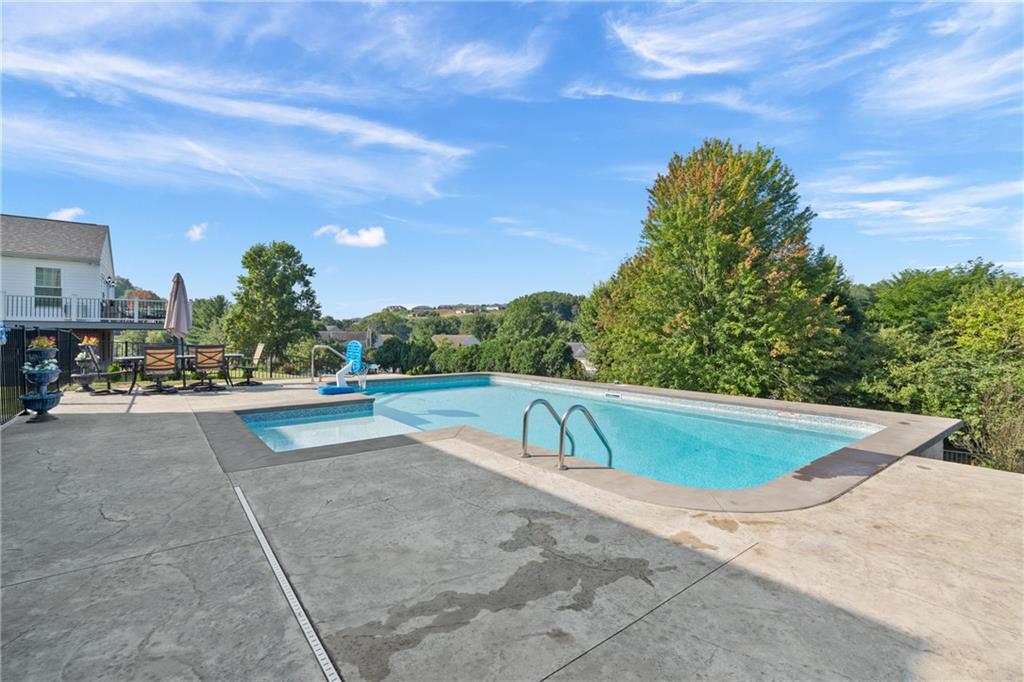 8840 Hilltop Road Irwin, PA 15642 - Photo 29 of 33 Gallery Image 29