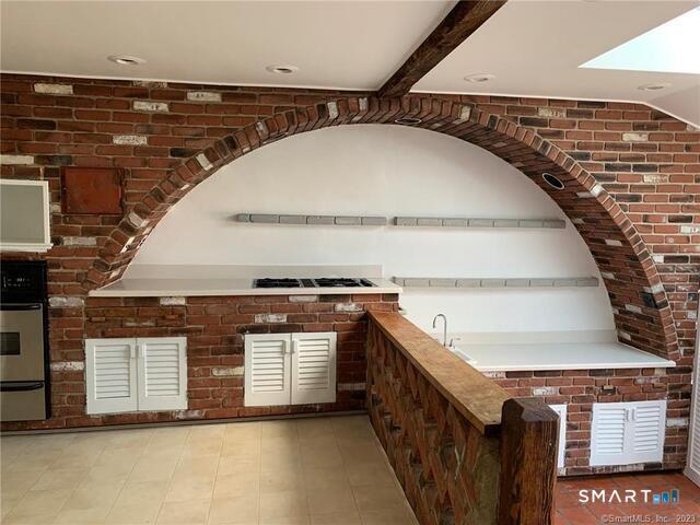 18 Platts Hill Road Newtown, CT 06470 - Photo 6 of 24 Kitchen