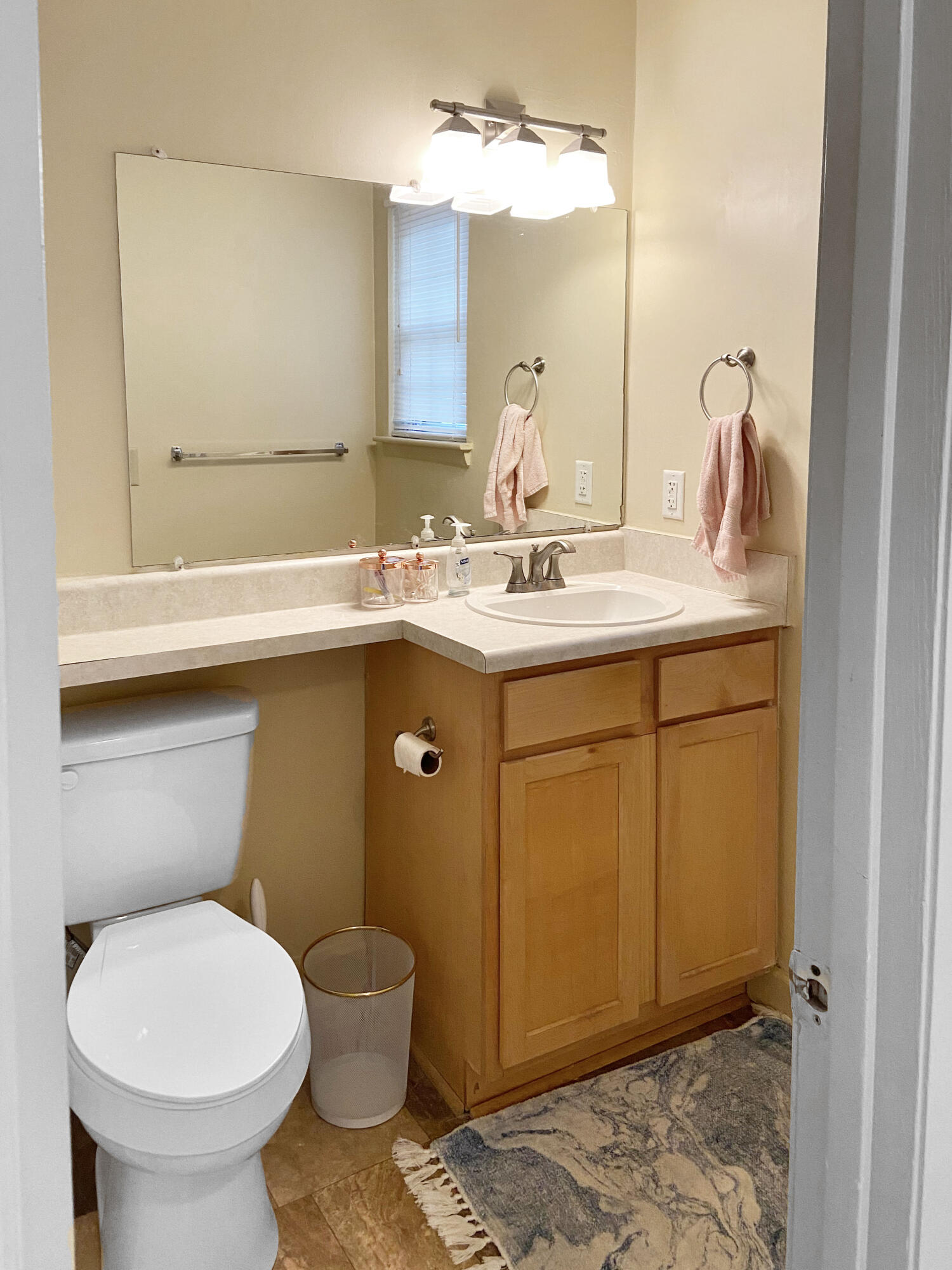 21 Rivers Point Row, Unit 17F Charleston, SC 29412 - Photo 5 of 16 E3891B74-D36C-42C7-BAB5-1BEB8A4730D1