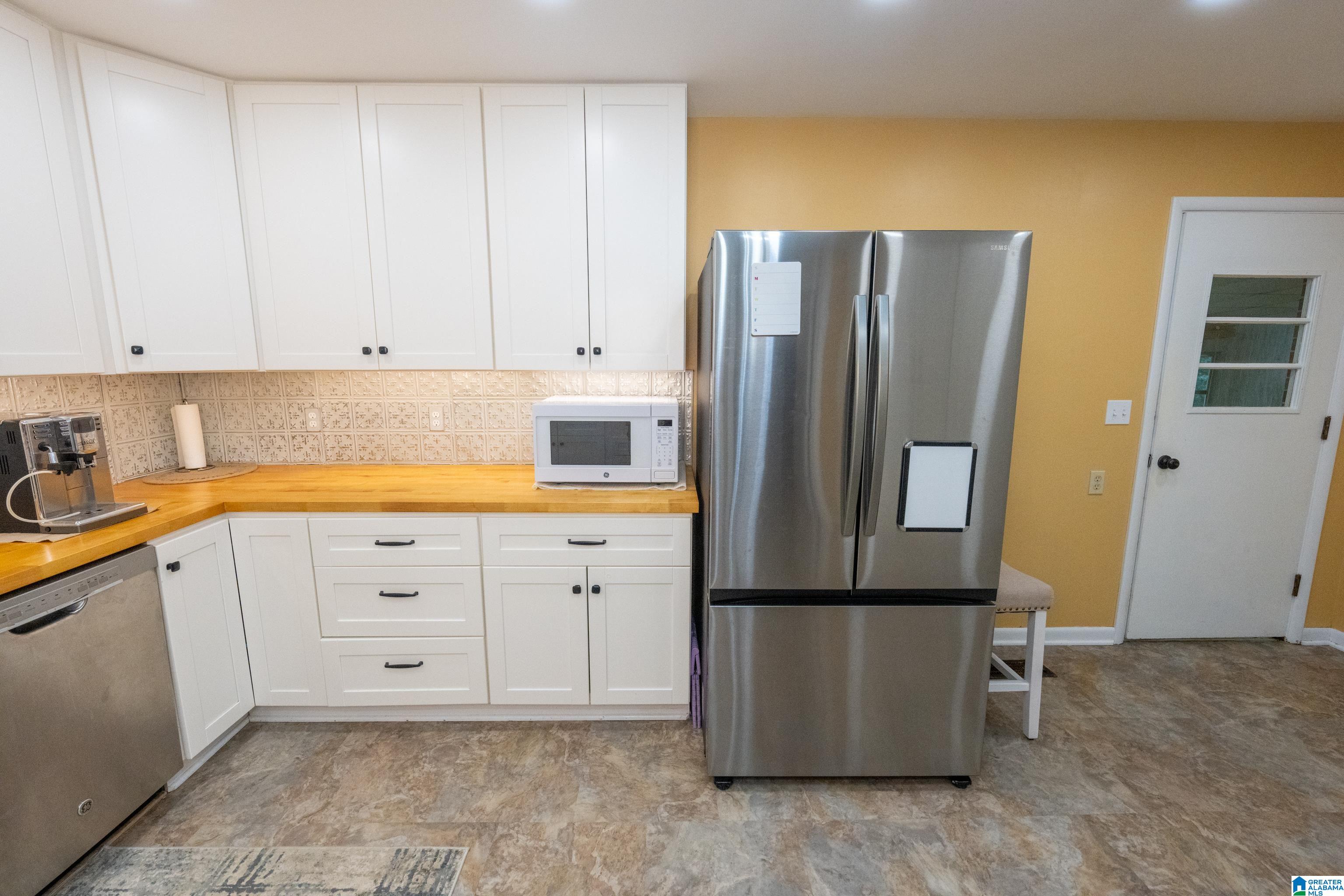 300 Crestview Road Anniston, AL 36207 - Photo 21 of 48