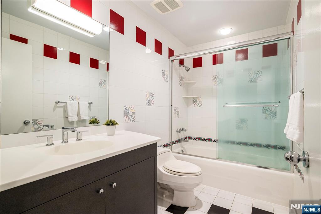 4 Hunter Ridge Woodcliff Lake, NJ 07677 - Photo 20 of 24