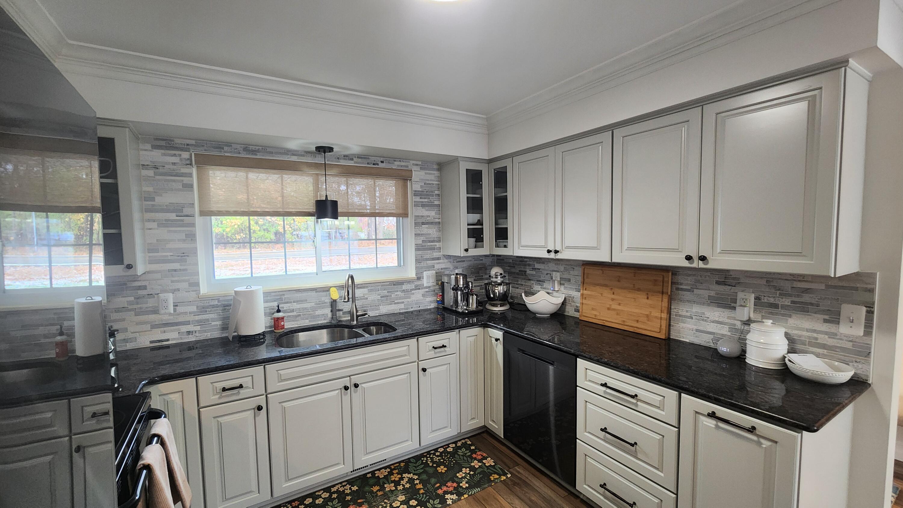 5145 Greer Road West Bloomfield, MI 48324 - Photo 3 of 24 Kitchen