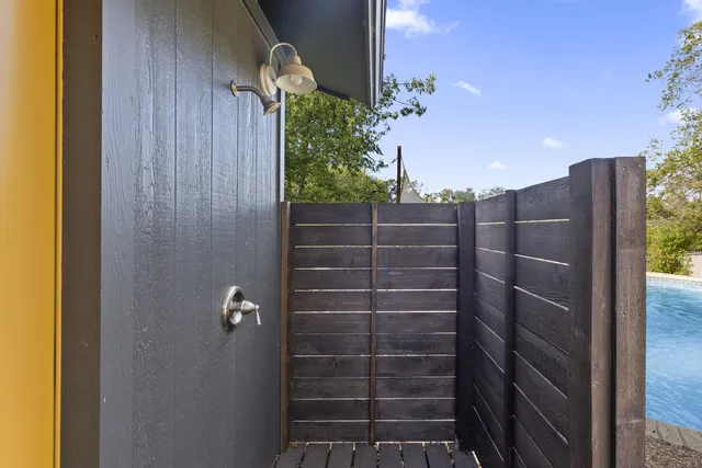 a view of walk in closet