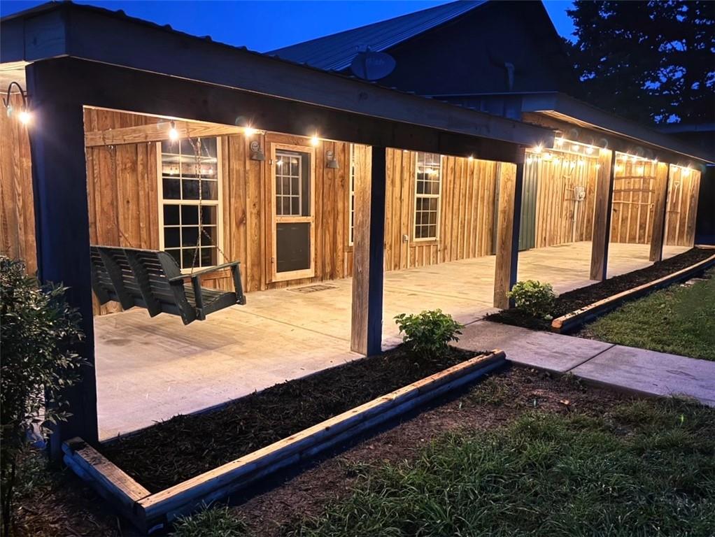 a view of an outdoor space
