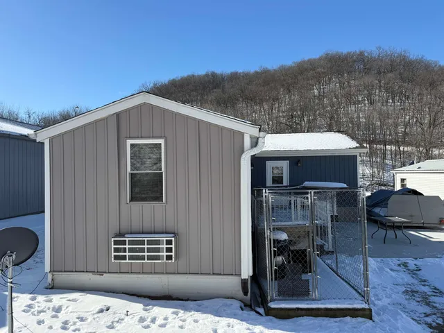 $50,000 | 1930 Hideaway Hills Lane, Unit 8, Lansing, IA 52151