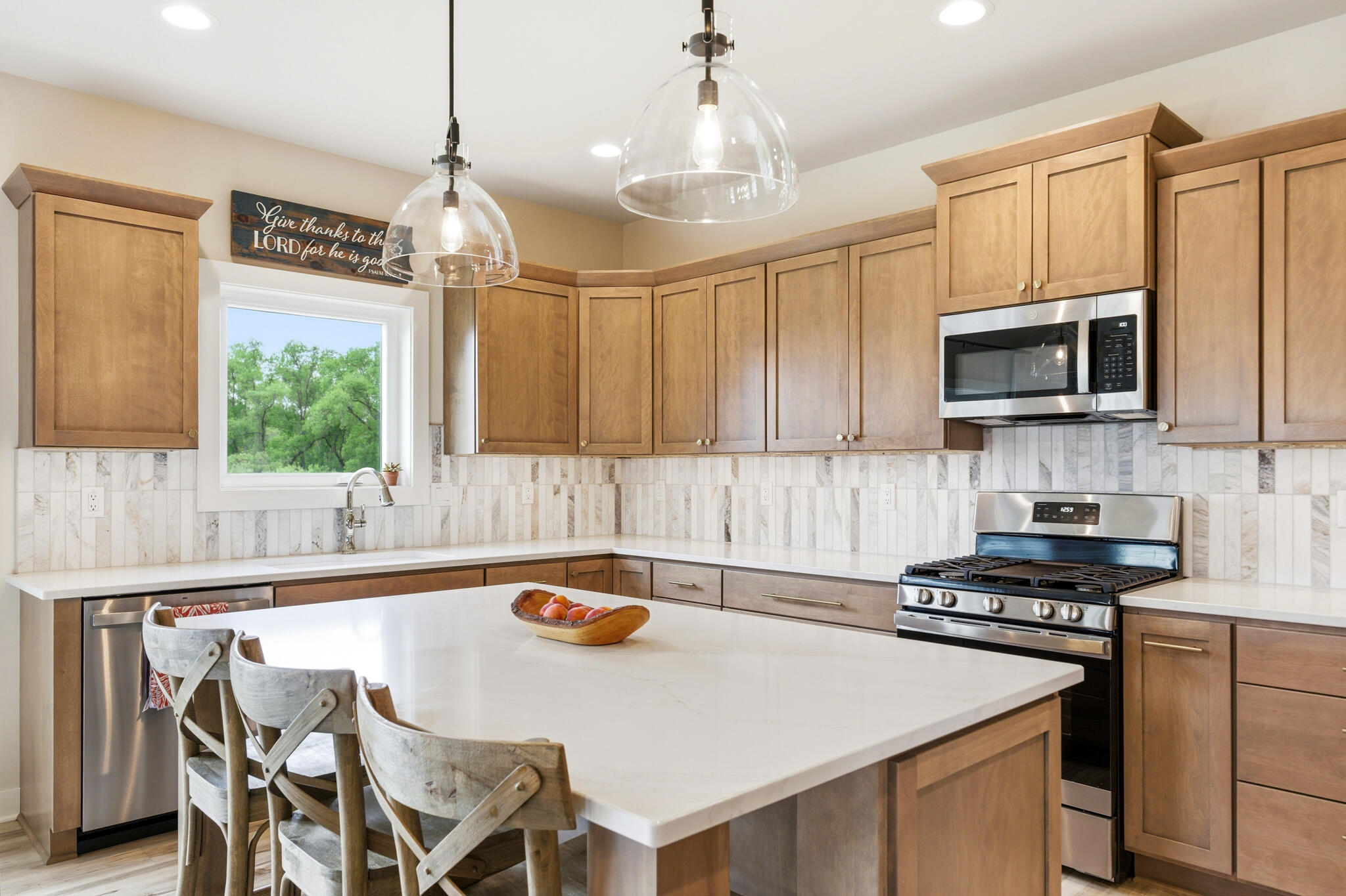 3725 Olde Howell Road Waukesha, WI 53188 - Photo 9 of 49 3725 Olde Howell Rd, Waukesha - HDR-20