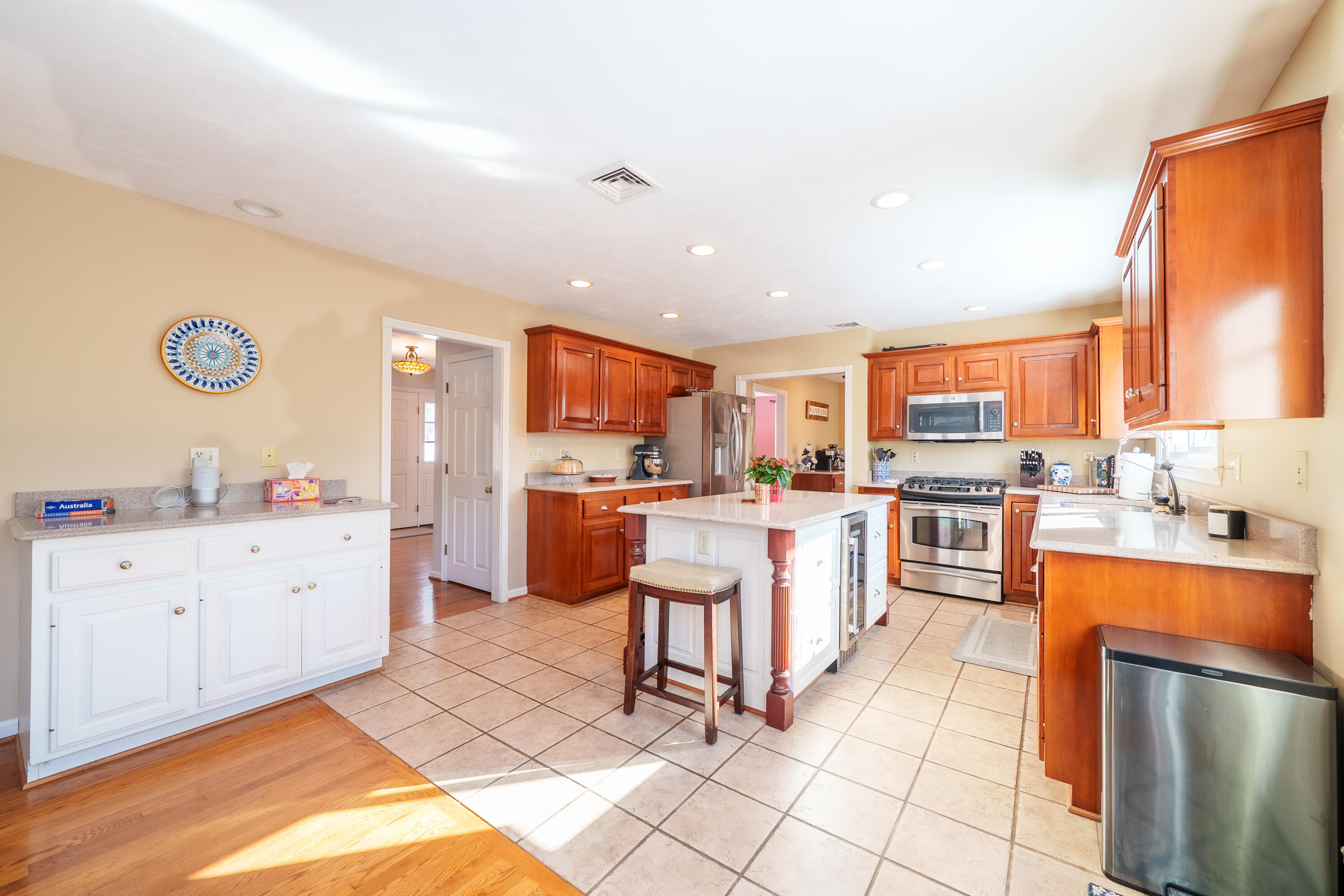 23 Cedar Farms Road Medway, MA 02053 - Photo 8 of 42 Kitchen