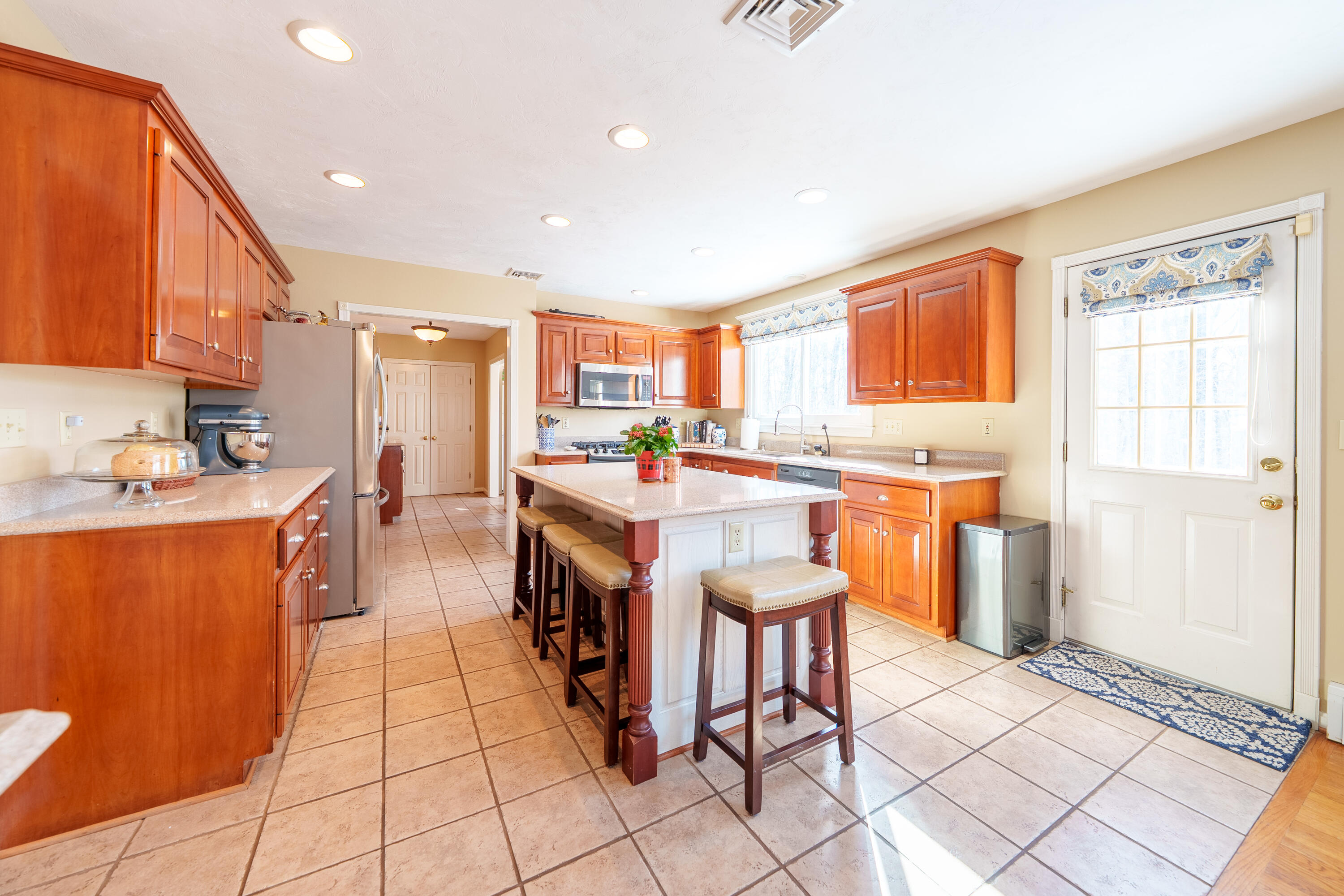 23 Cedar Farms Road Medway, MA 02053 - Photo 9 of 42 Kitchen