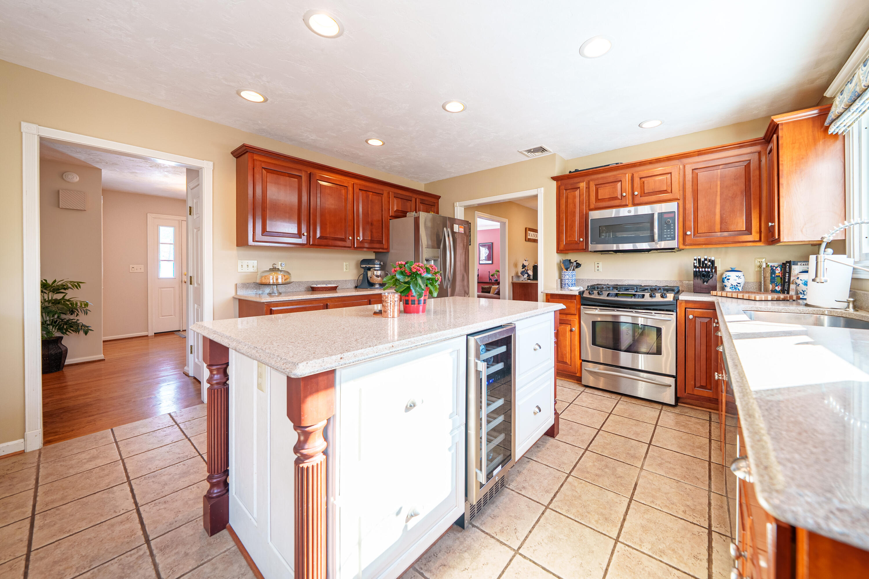 23 Cedar Farms Road Medway, MA 02053 - Photo 10 of 42 Kitchen