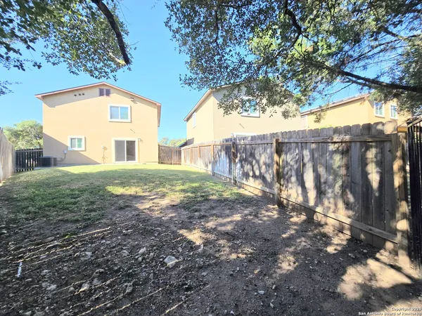 $2,150 | 10302 Legacy Hill, San Antonio, TX 78240