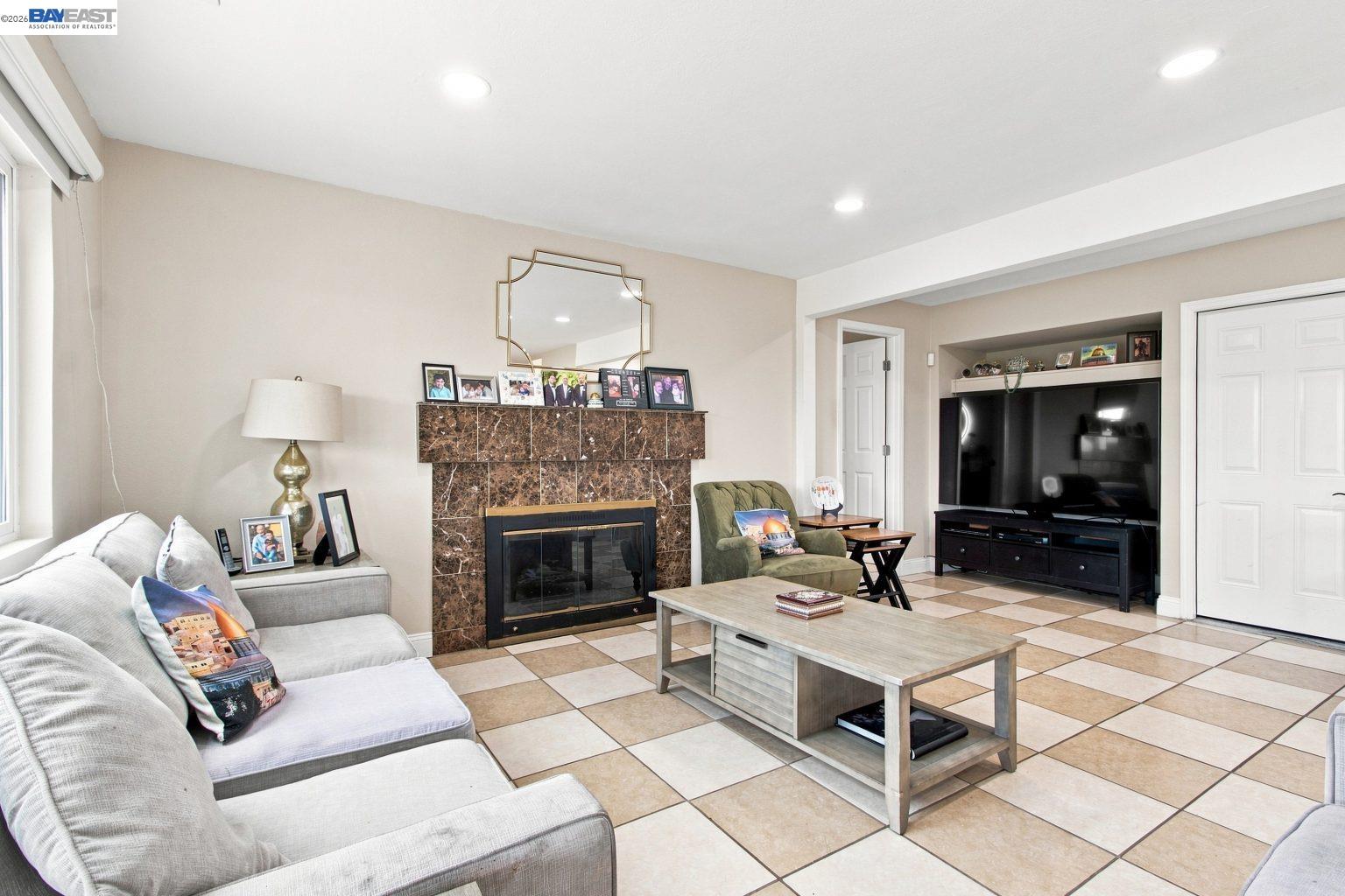 3814 Painted Pony Road El Sobrante, CA 94803 - Photo 11 of 42 Gallery Image 11