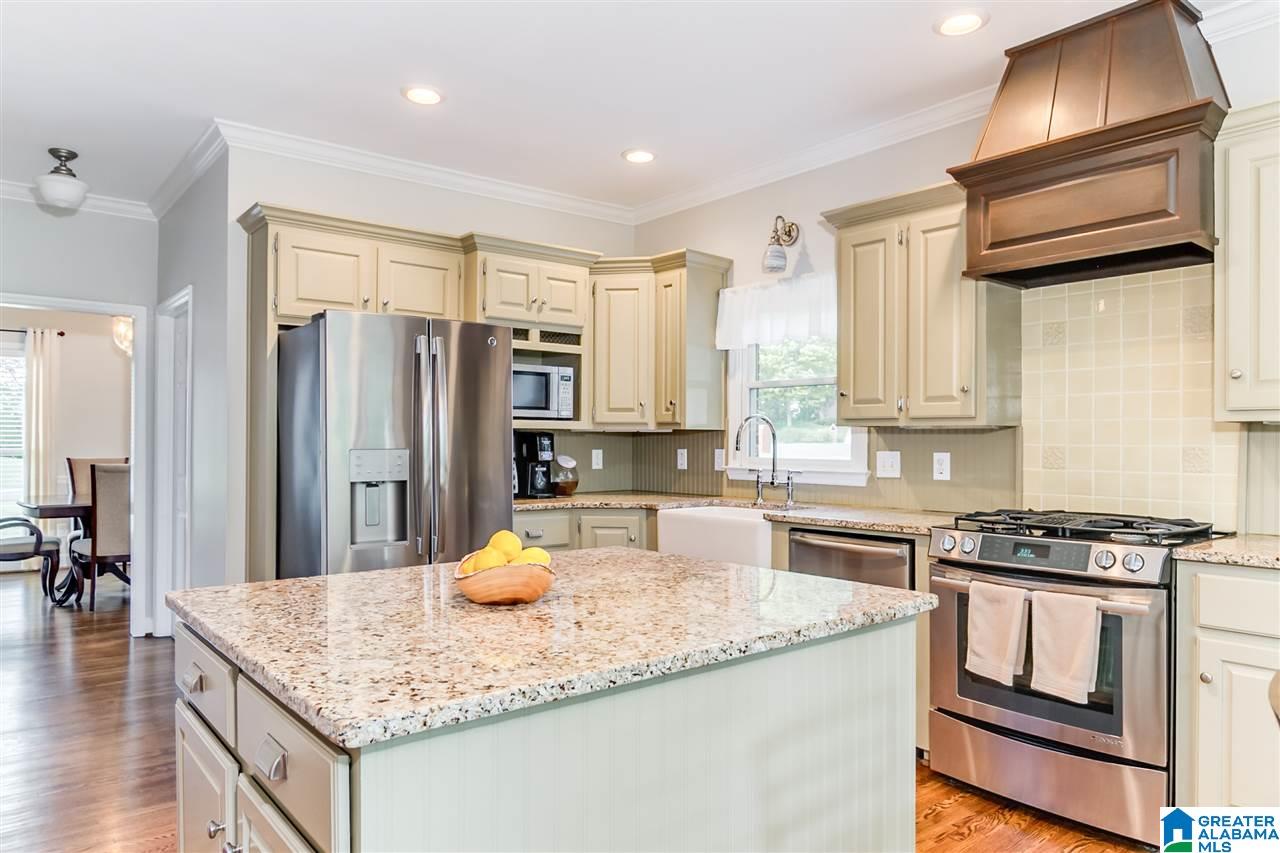 1333 Forest Ridge Court Birmingham, AL 35226 - Photo 18 of 41