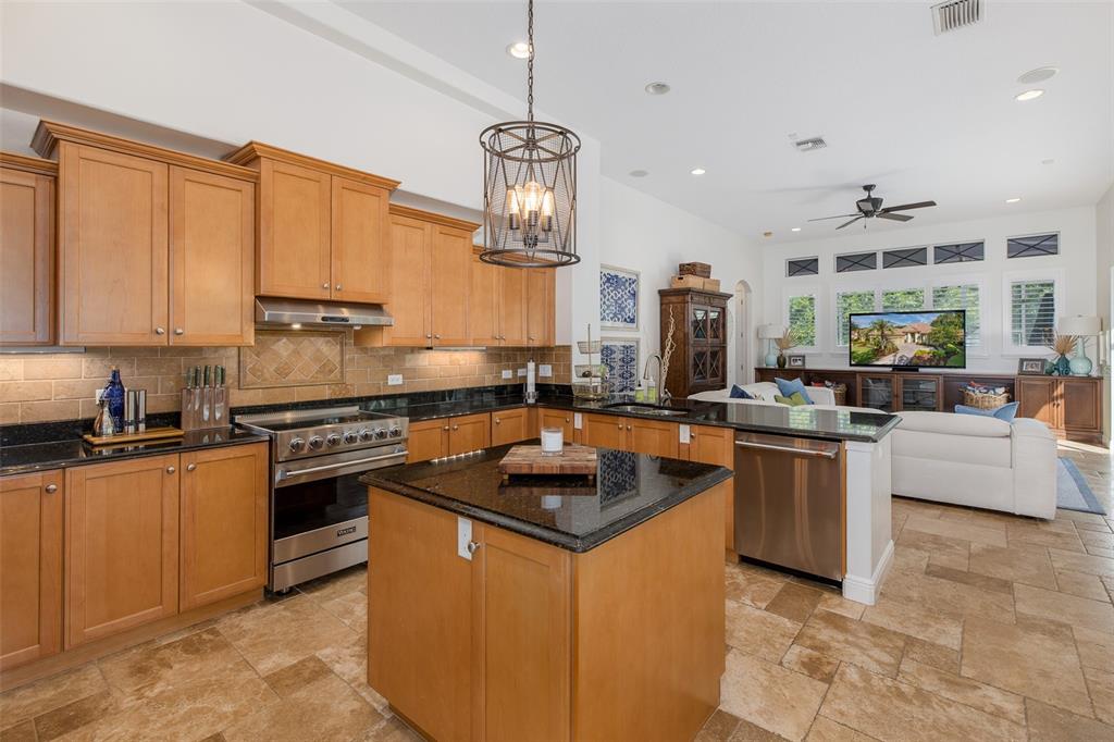 2880 Waters Edge Road Palm Harbor, FL 34685 - Photo 24 of 52