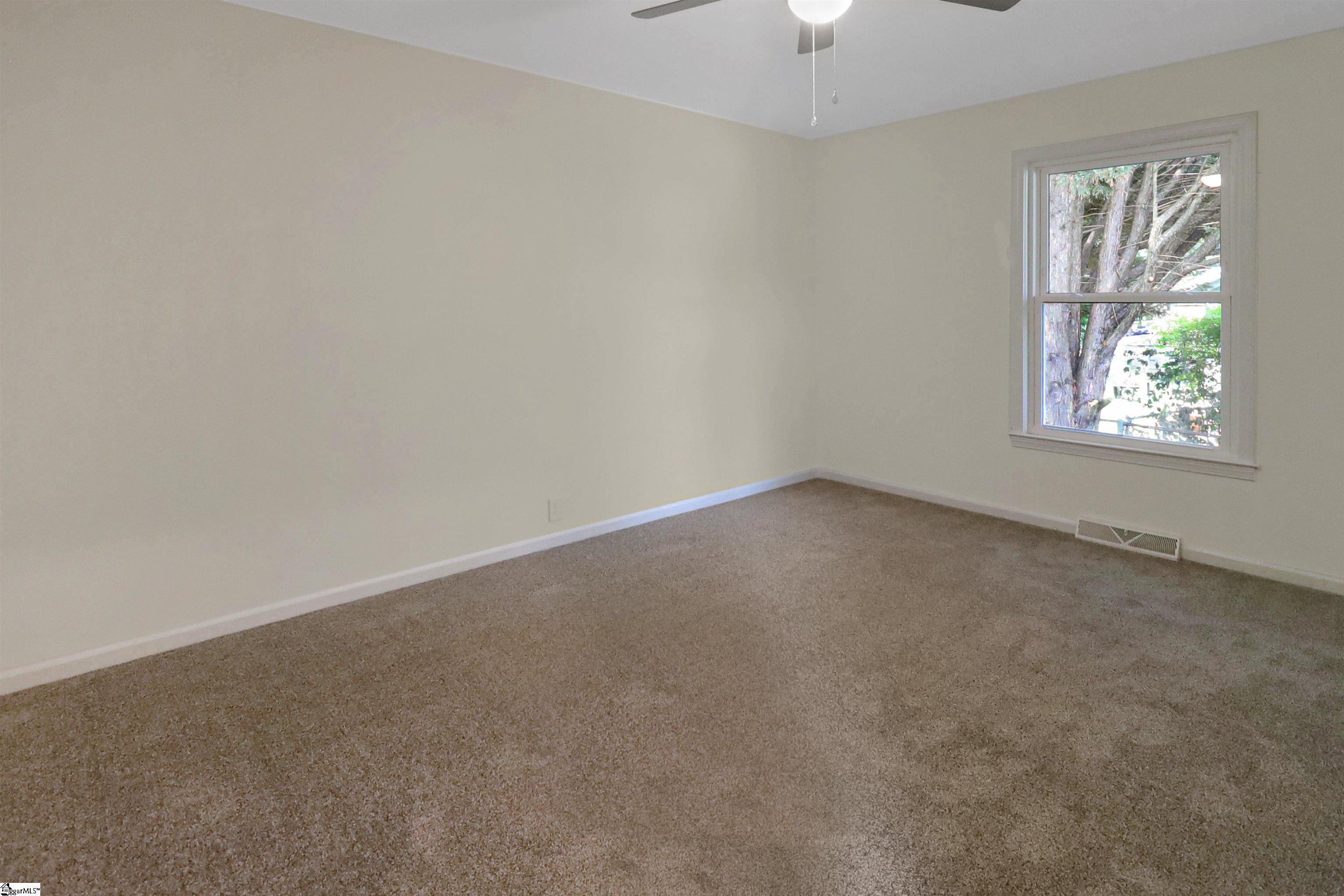 303 Sharon Lane Easley, SC 29640 - Photo 15 of 28