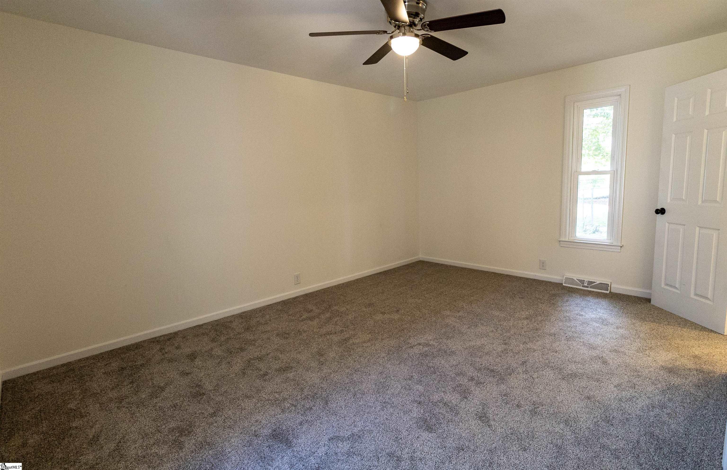 303 Sharon Lane Easley, SC 29640 - Photo 20 of 28