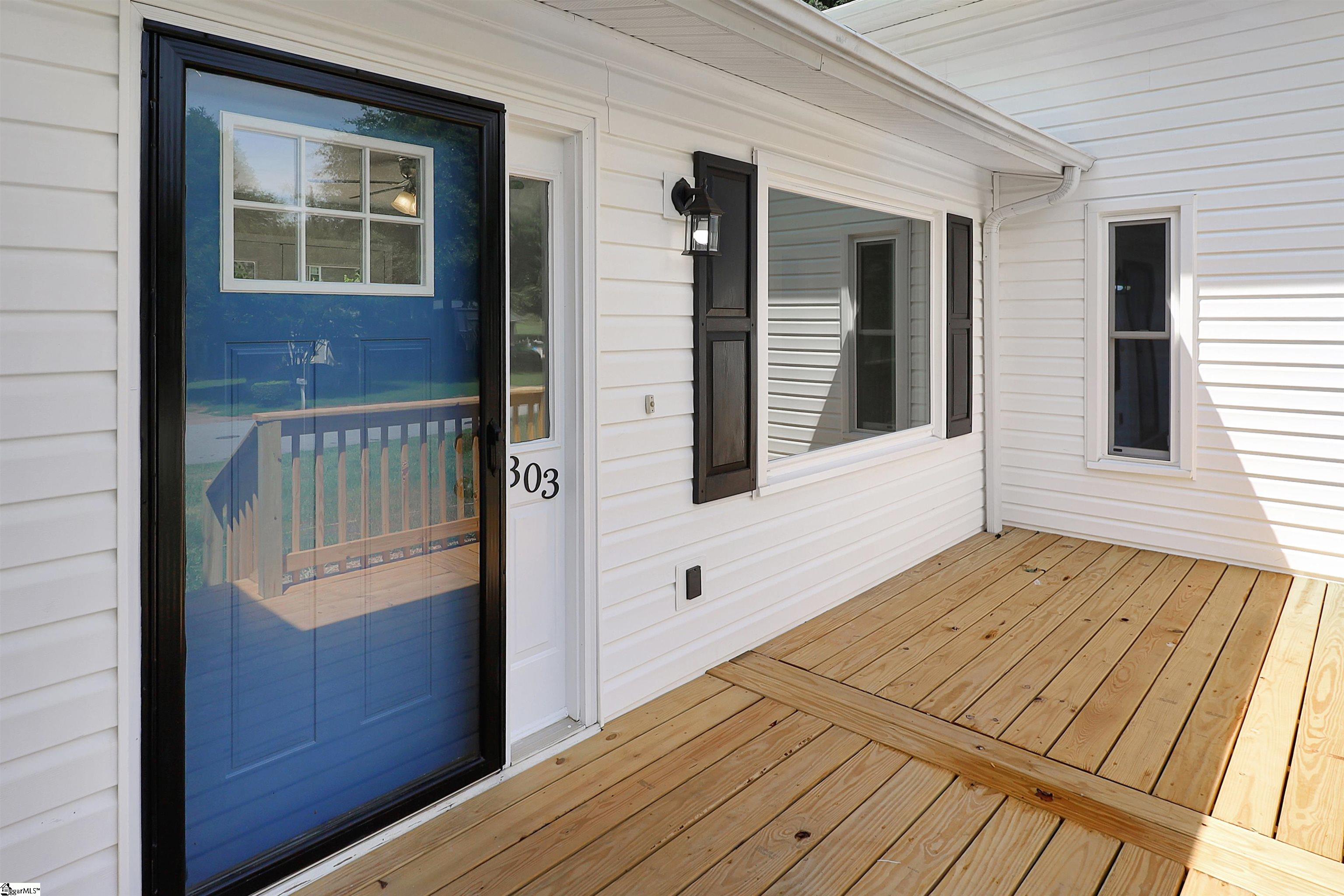 303 Sharon Lane Easley, SC 29640 - Photo 6 of 28