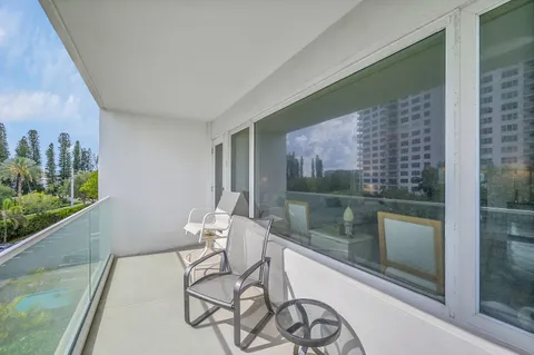 $775,000 | 701 East Camino Real, Unit 4B, Boca Raton, FL 33432