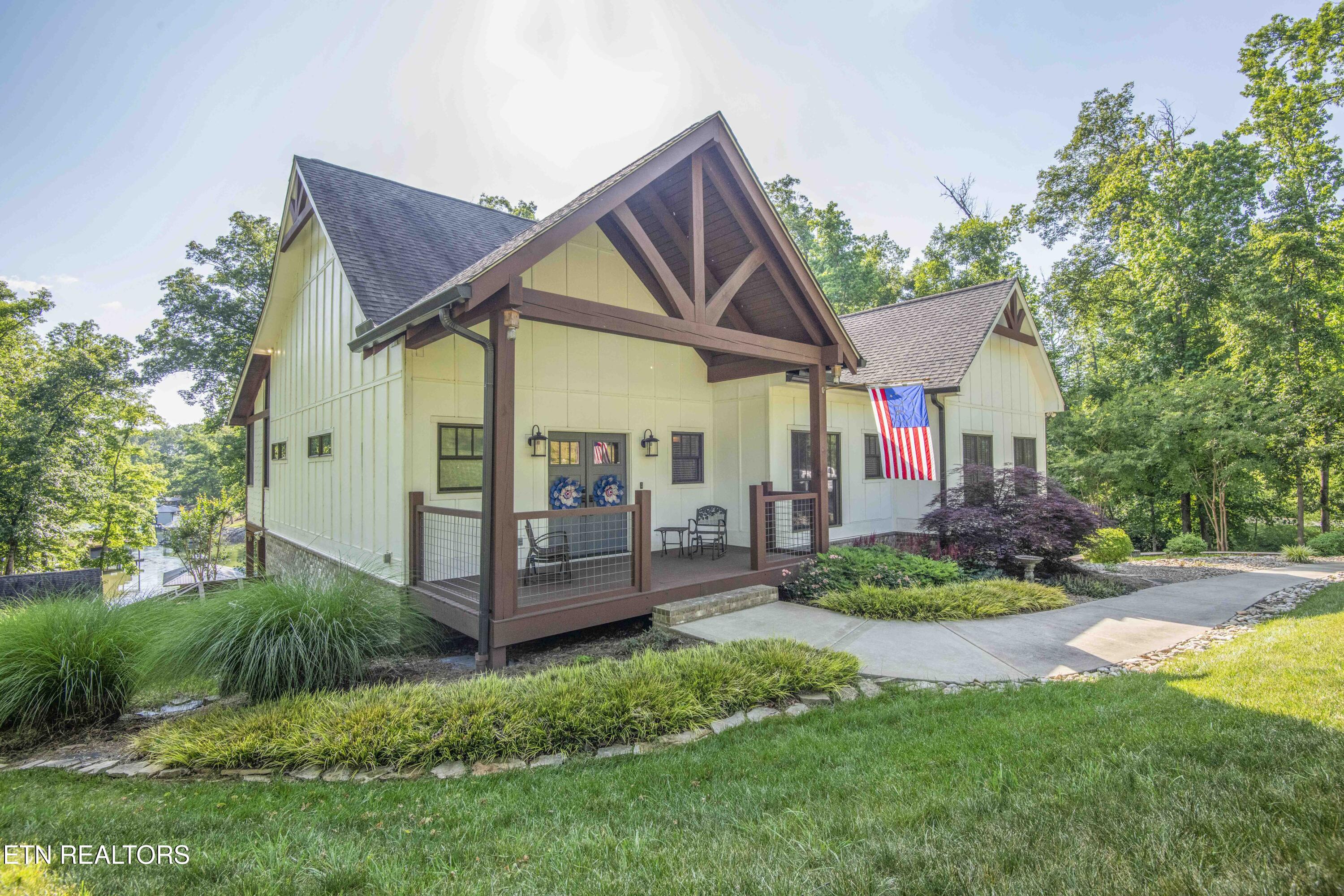 721 Lakeside Coves Way Ten Mile, TN 37880 - Photo 2 of 54 Front View 2