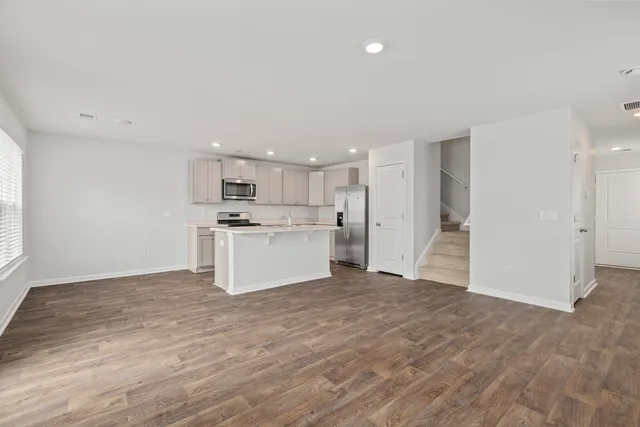 $293,900 | 143 Spencer Circle, Summerville, SC 29485