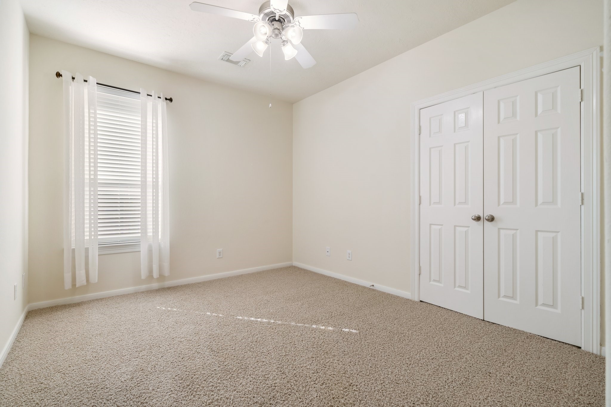 24915 Pikecrest Drive Spring, TX 77389 - Photo 26 of 34