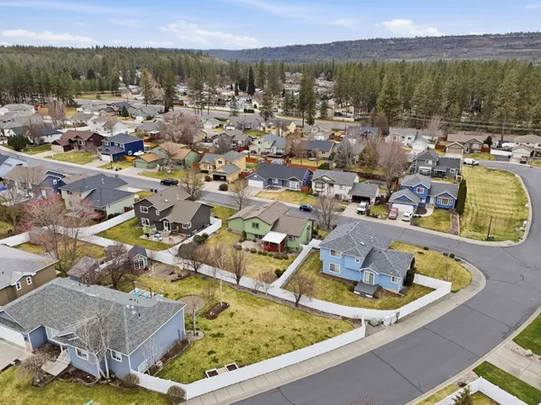 $425,000 | 6840 North Oxford Drive, Spokane, WA 99208