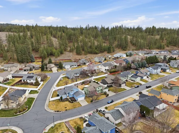 $425,000 | 6840 North Oxford Drive, Spokane, WA 99208