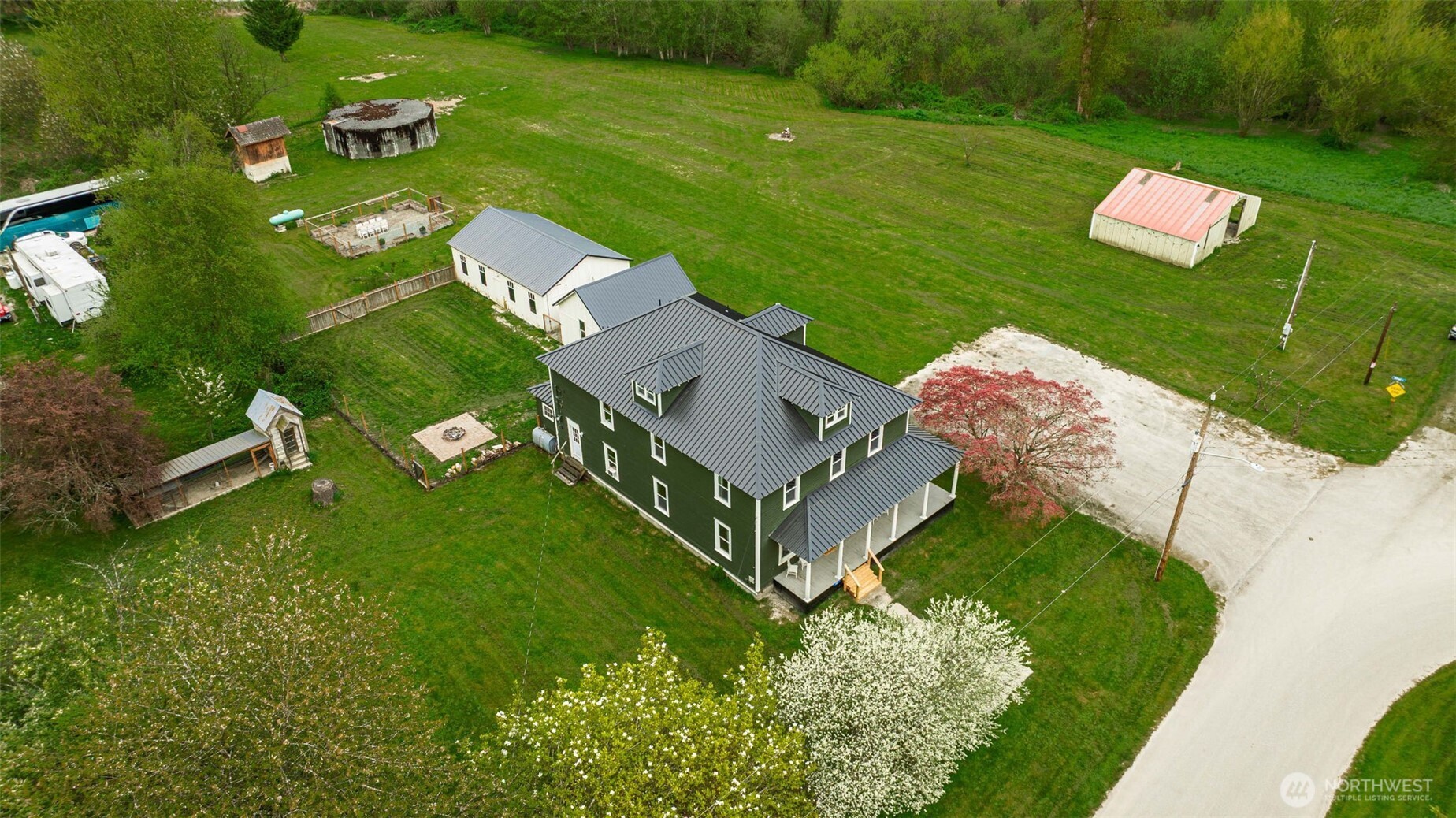 307 Maple Street Hamilton, WA 98255 - Photo 39 of 40