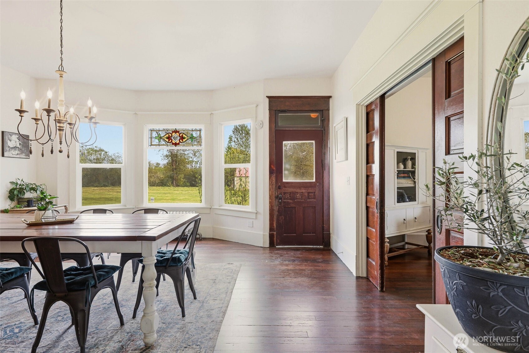 307 Maple Street Hamilton, WA 98255 - Photo 5 of 40