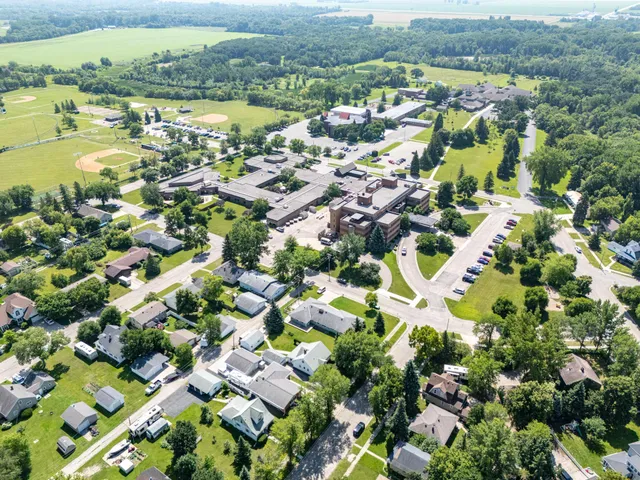 $228,000 | 612 Walsh Street, Crookston, MN 56716