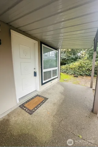 $2,200 | 11211 Northeast 68th Street, Unit 3, Kirkland, WA 98033