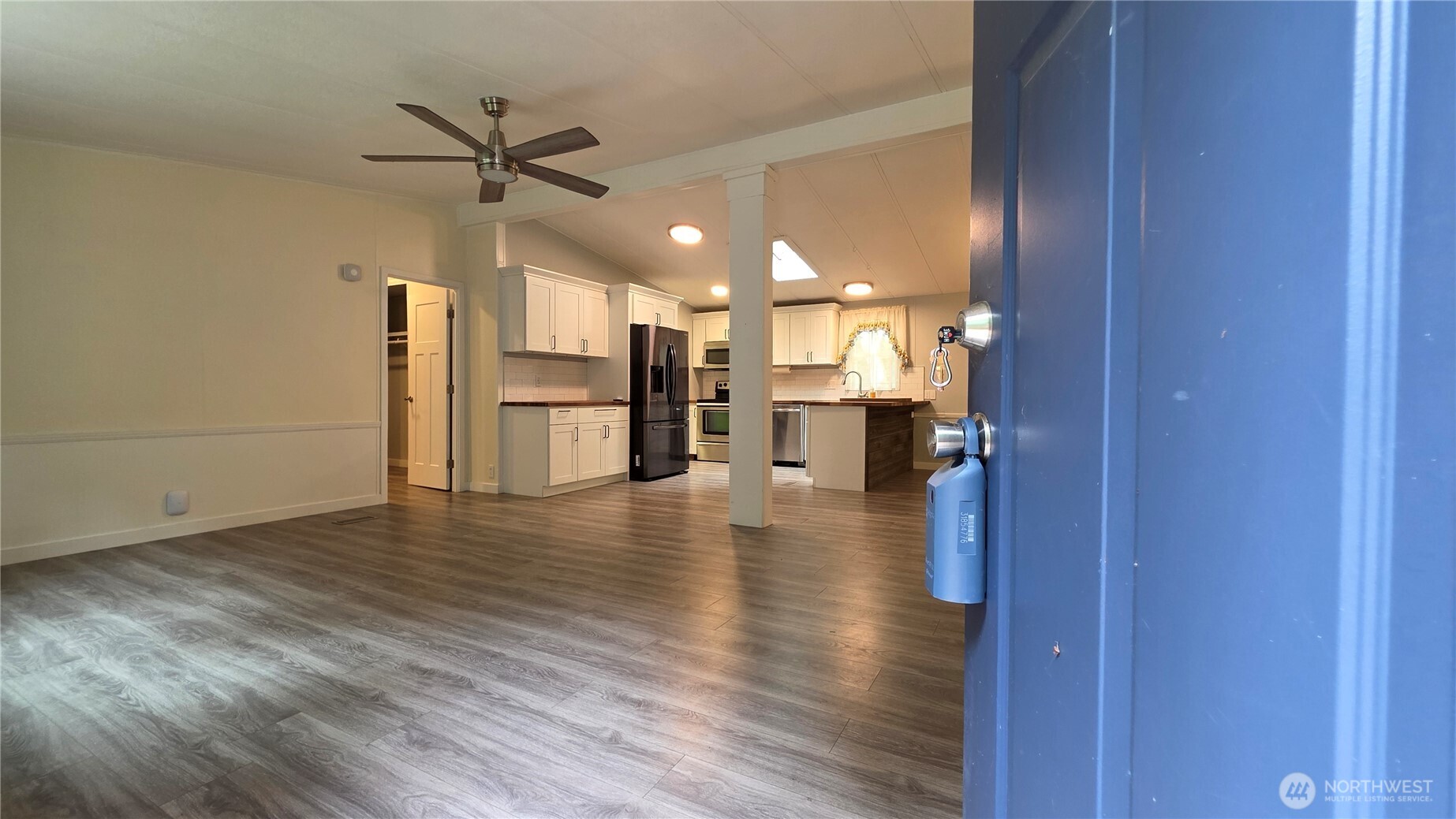 5170 Phillips Road Southeast Port Orchard, WA 98367 - Photo 6 of 39 Gallery Image 6