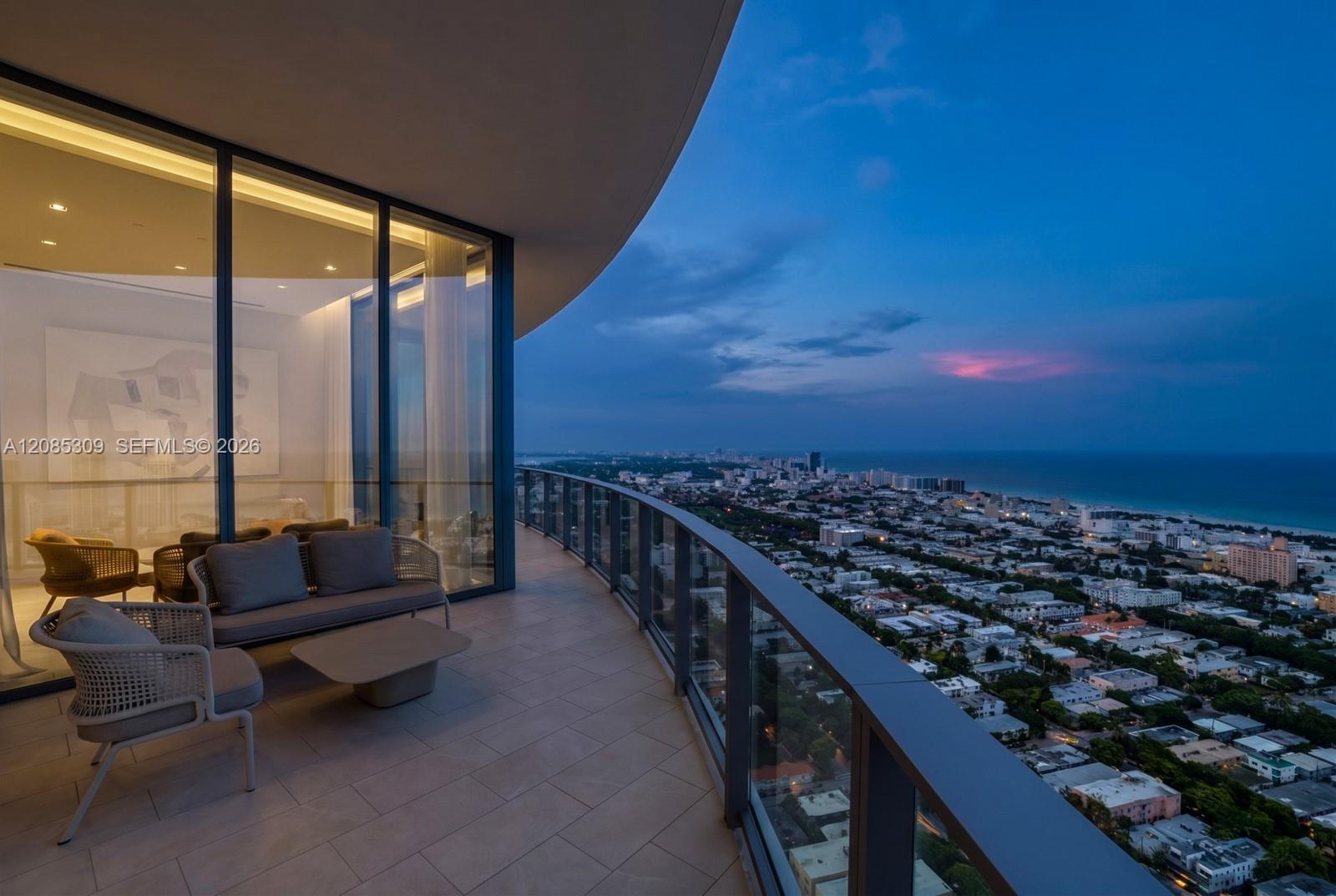 500 Alton Road, Unit 4501 Miami Beach, FL 33139 - Photo 18 of 56 Gallery Image 18