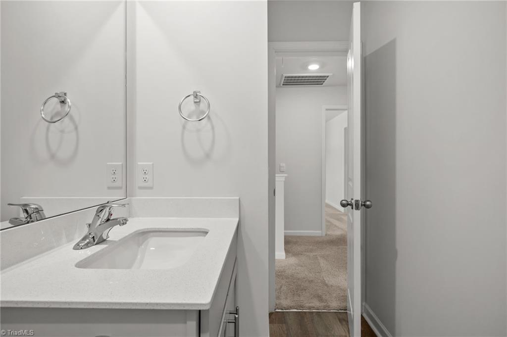 4604 Heatherly Road Winston-Salem, NC 27105 - Photo 23 of 31 Upstairs 2nd Bath