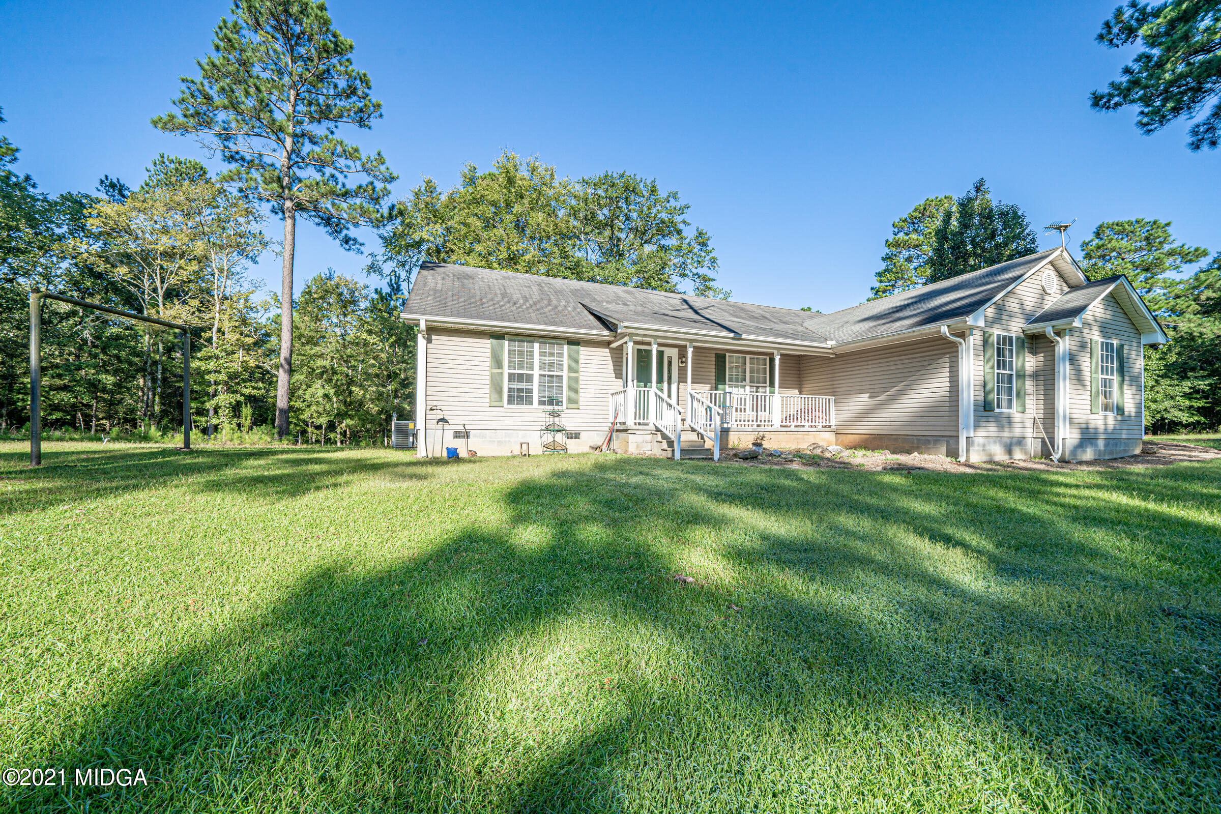 239 Plantation Road Gray, GA 31032 - Photo 2 of 28 a view of house with front yard